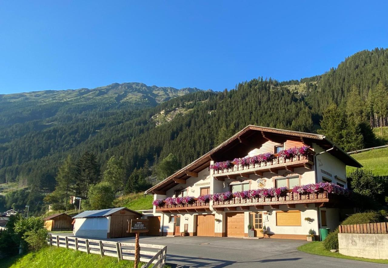Haus Marita Apartamento Sankt Leonhard im Pitztal Exterior foto